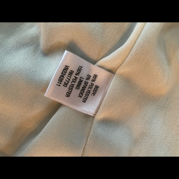 Adorable, Gently loved skirt! - Picture 4 of 4